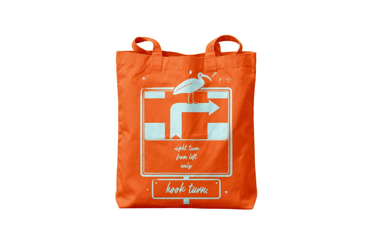 hook turn tote